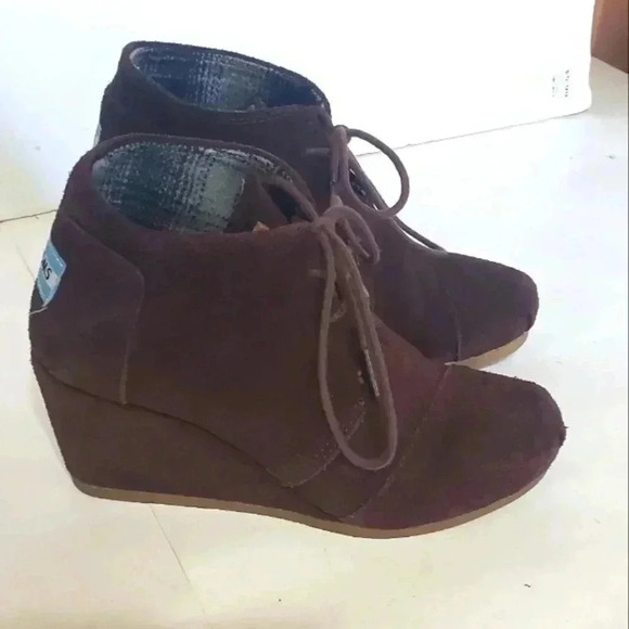 Tom's wedge lace up bootie womens size 6 wide brown suede - Picture 5 of 6